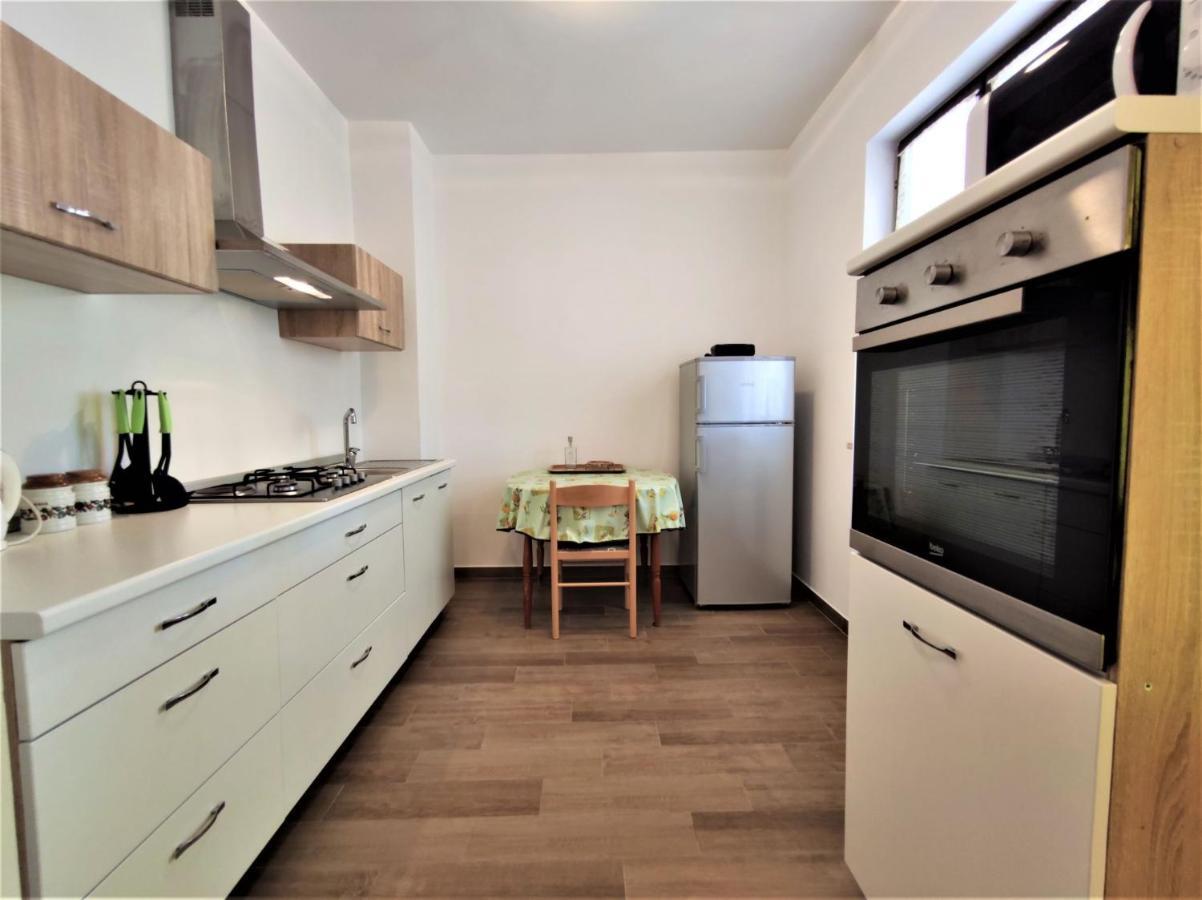 Apartments Morena Rakalj Ngoại thất bức ảnh